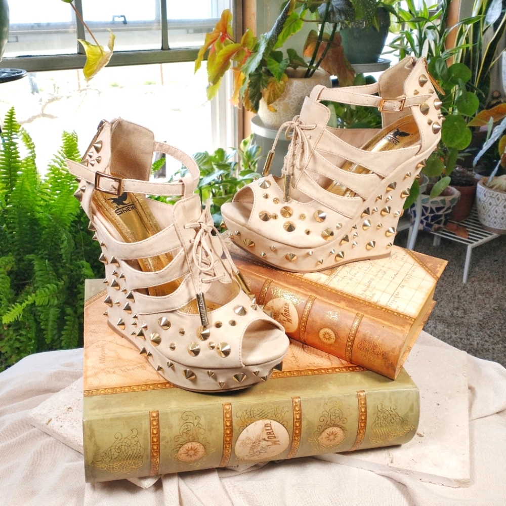 Shiekh Women's Daria Gold Stud Wedge Platform Heels in Size 8 Taupe/Gold